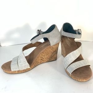 Toms Wedge Sandals Grey Fabric Sz 8